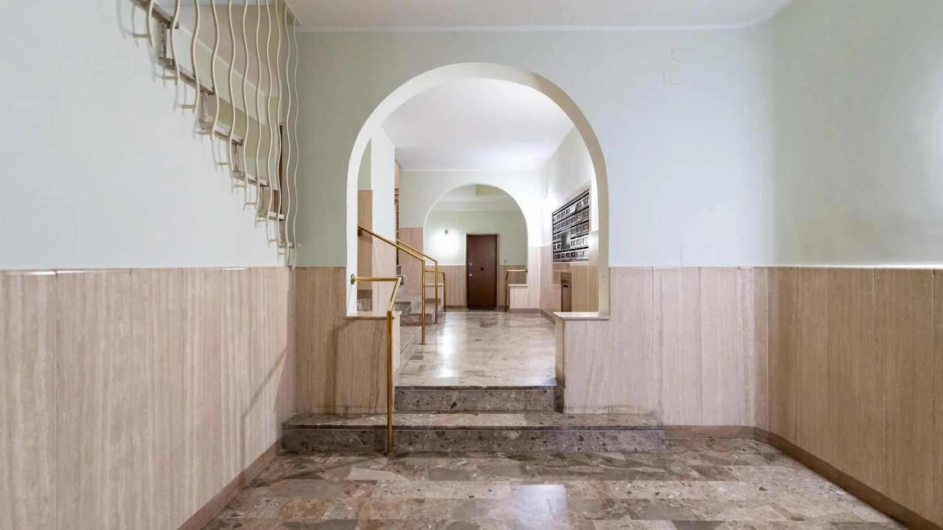Central Luxury Apartment - Colosseo 10 Min Rome Italy