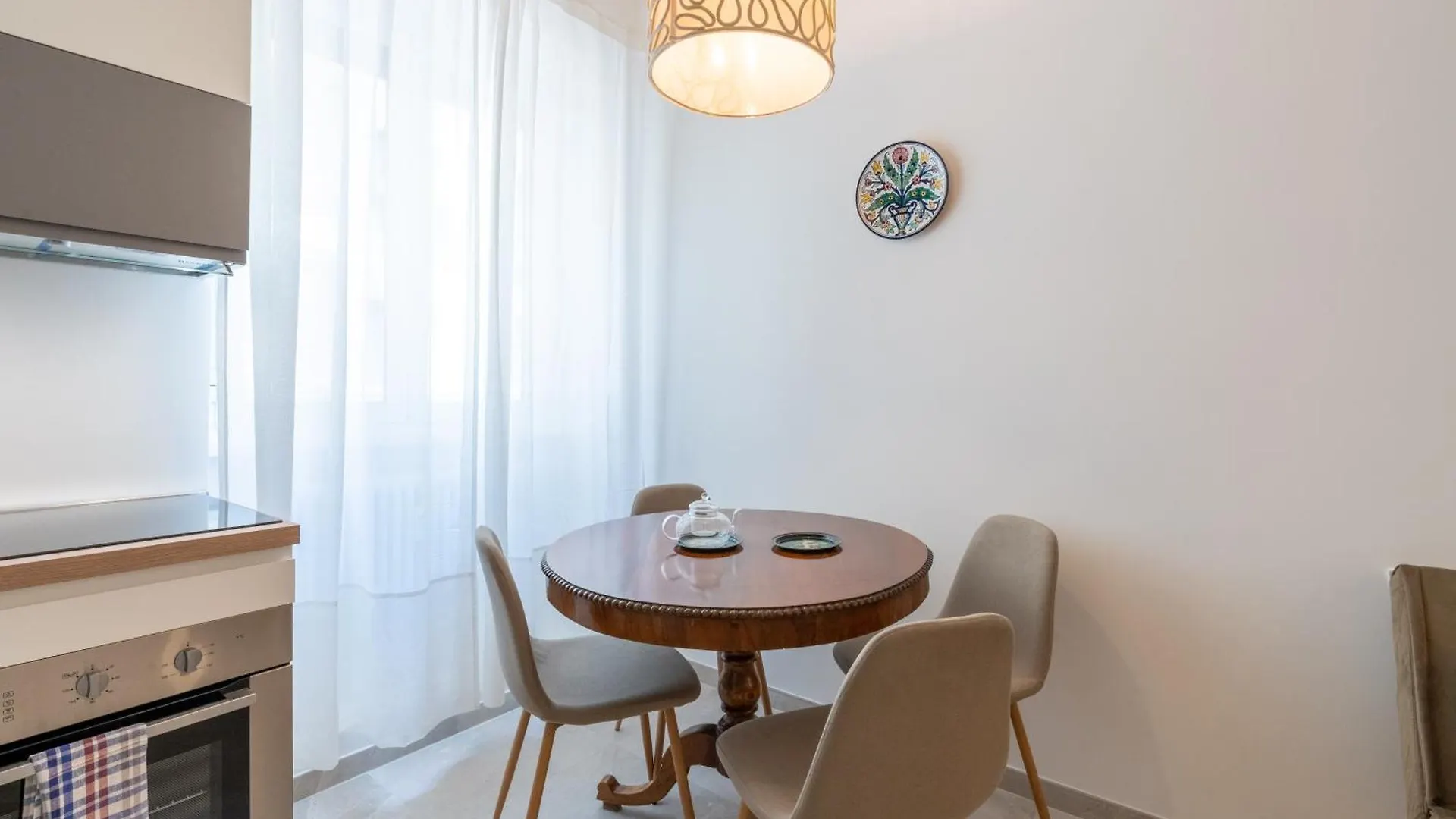 Central Luxury Apartment - Colosseo 10 Min Rome