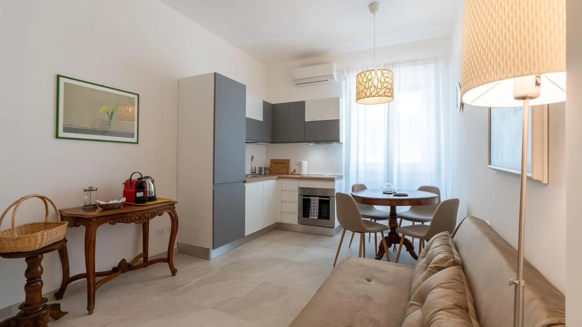 Central Luxury Apartment - Colosseo 10 Min Rome