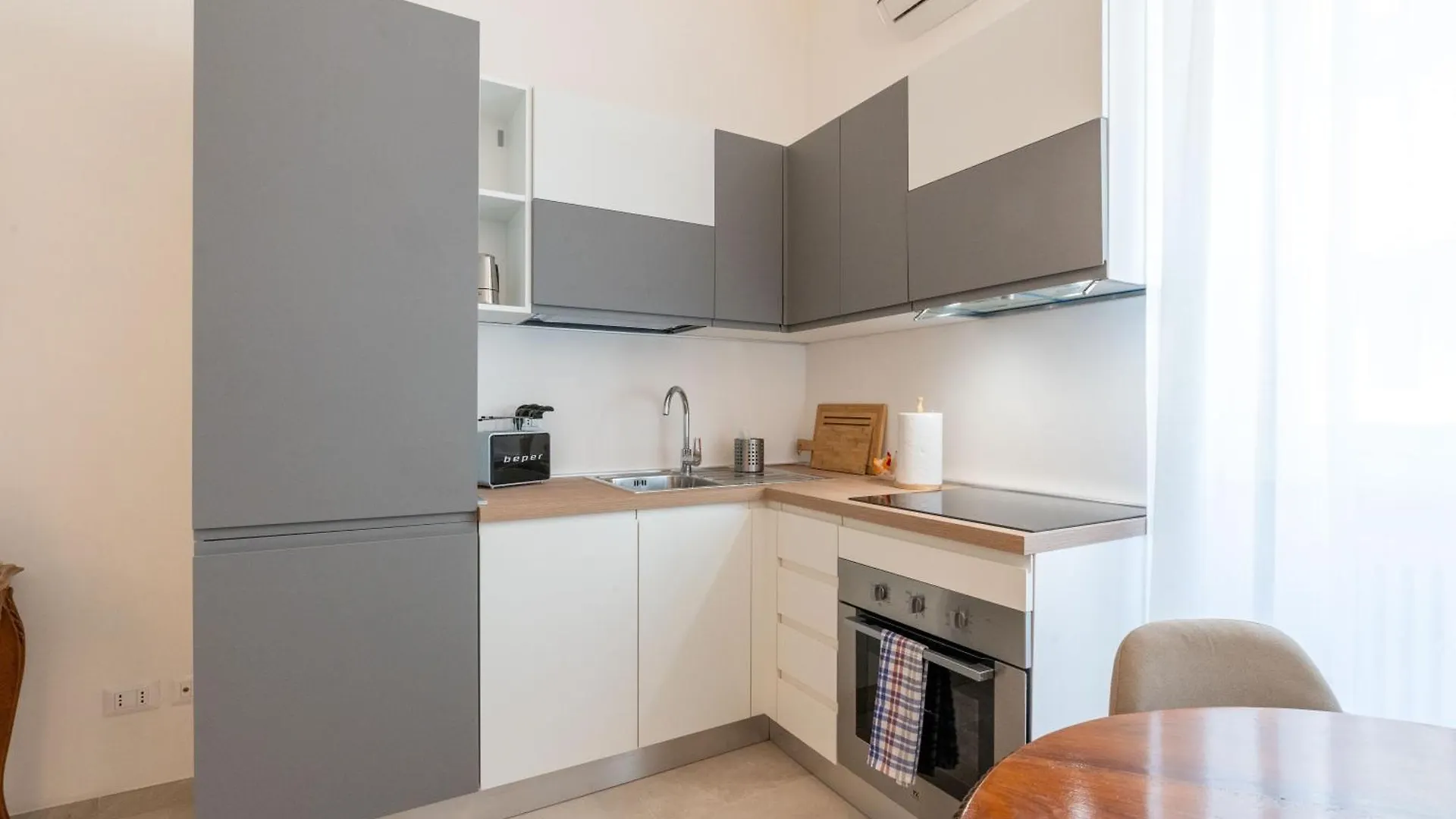 Central Luxury Apartment - Colosseo 10 Min Rome