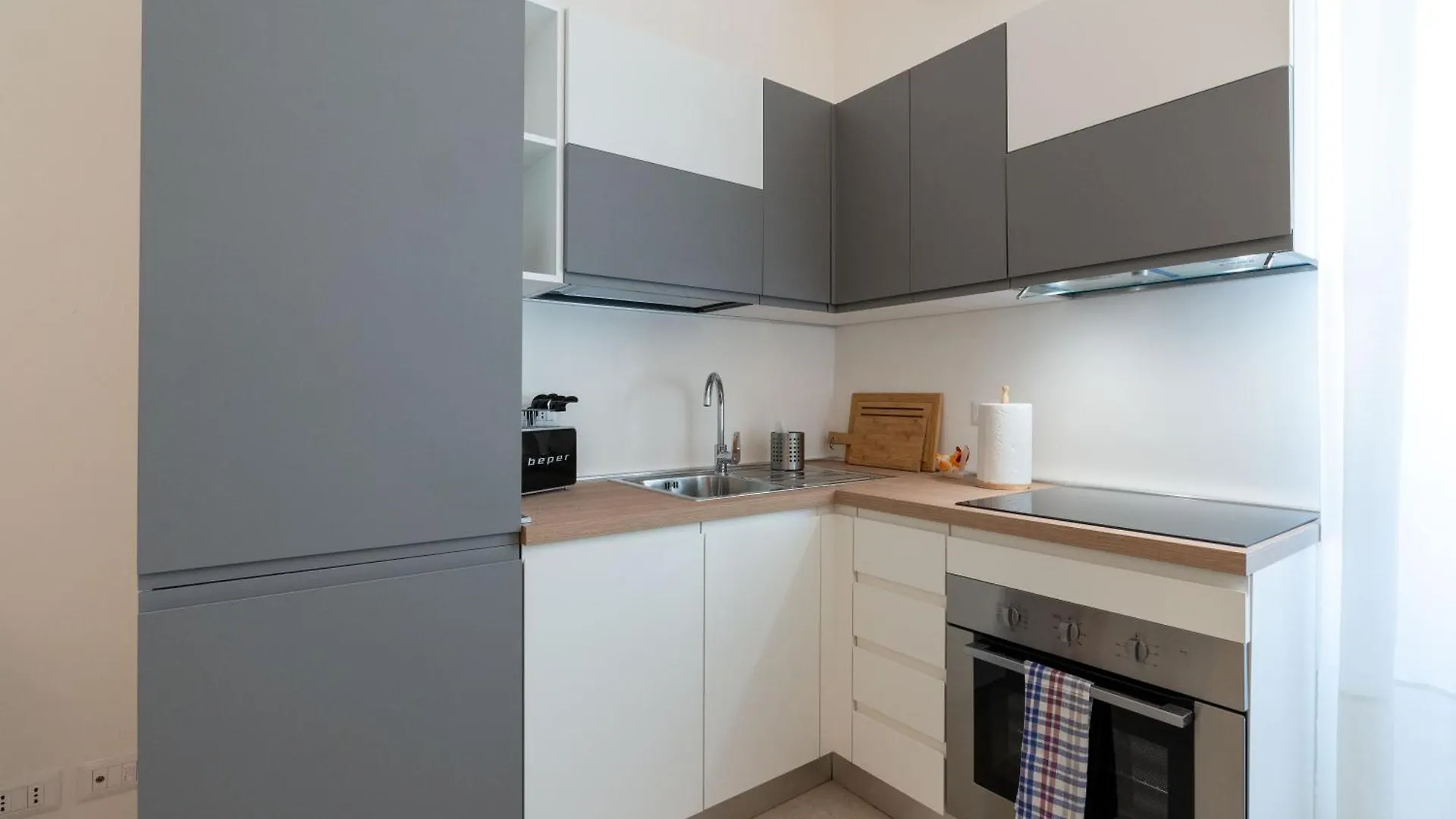Central Luxury Apartment - Colosseo 10 Min Rome 0*,  Italy