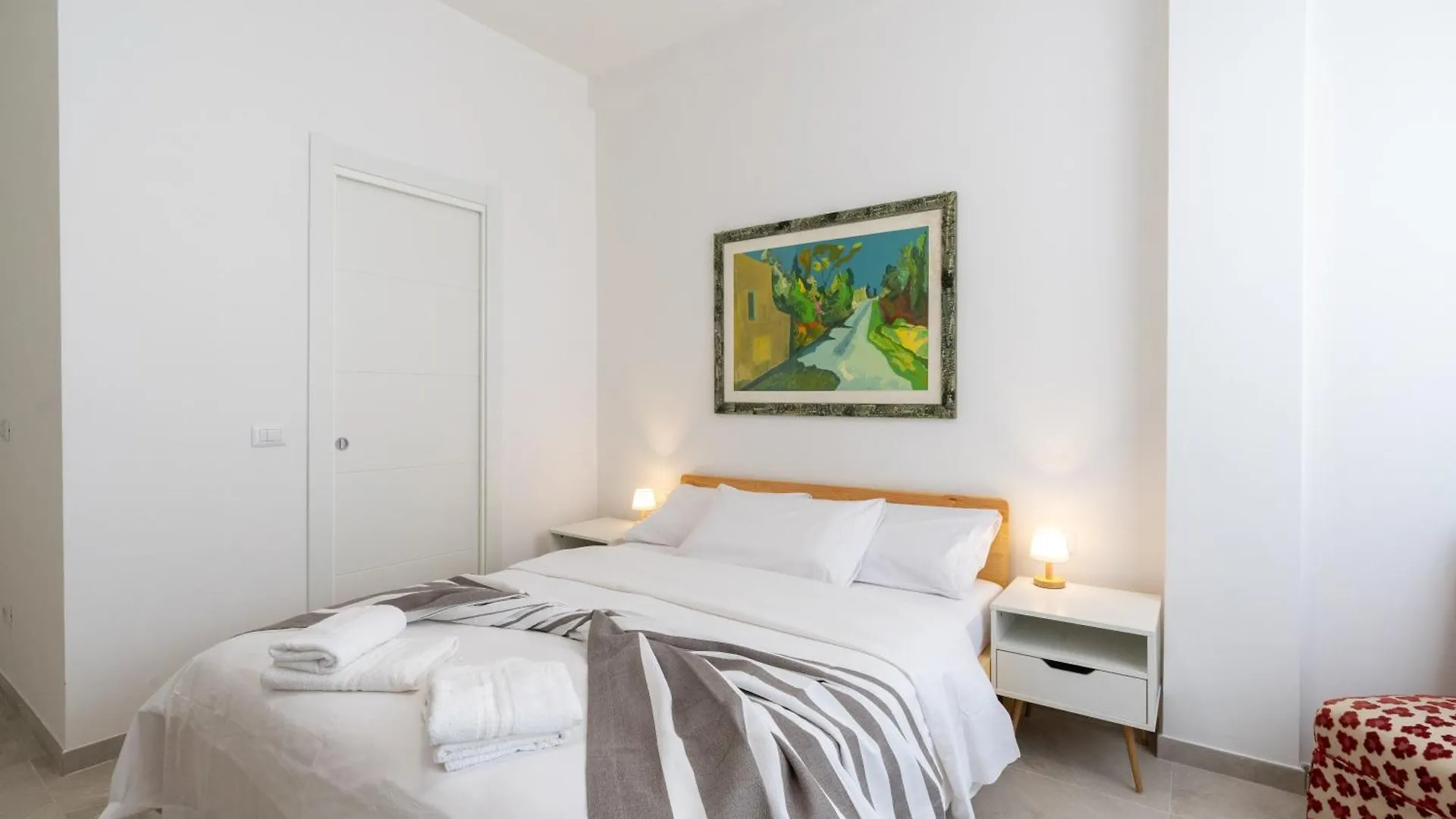 Central Luxury Apartment - Colosseo 10 Min Rome