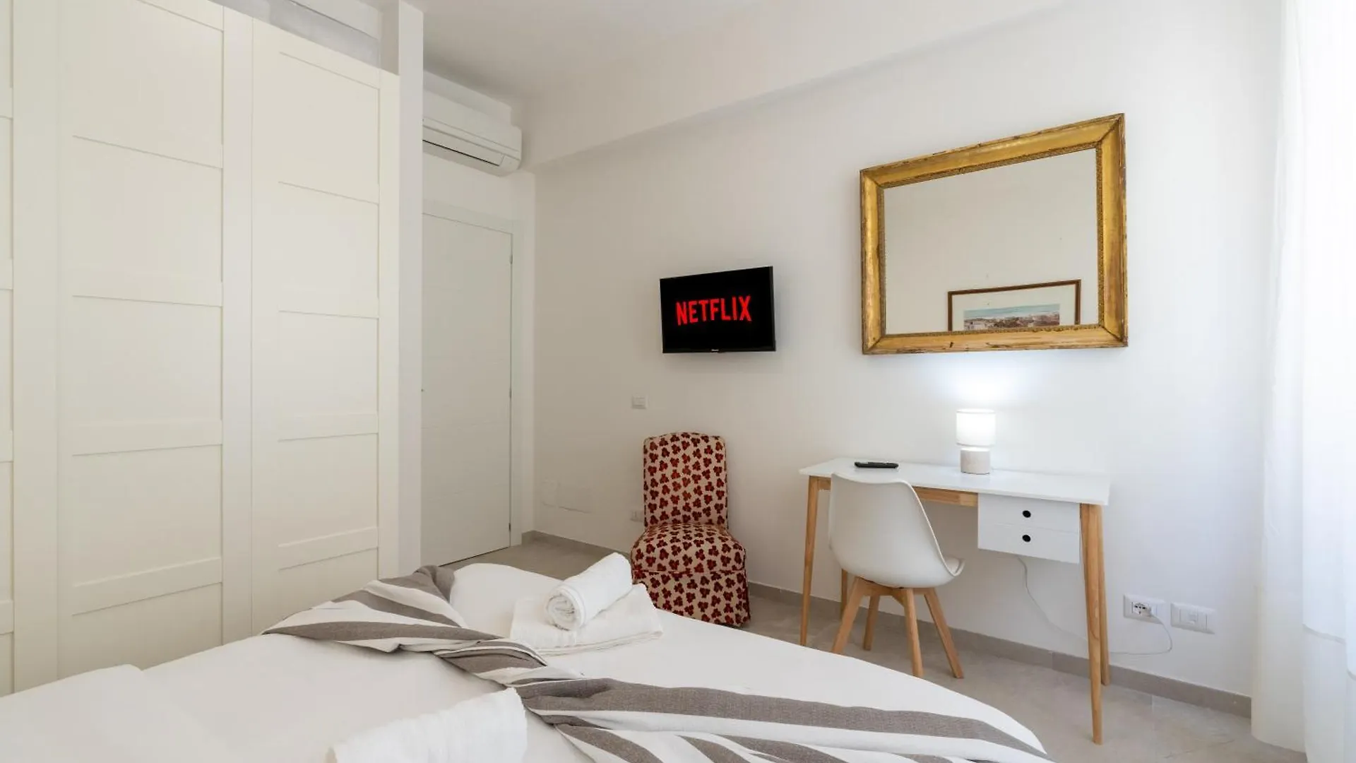 Central Luxury Apartment - Colosseo 10 Min Rome