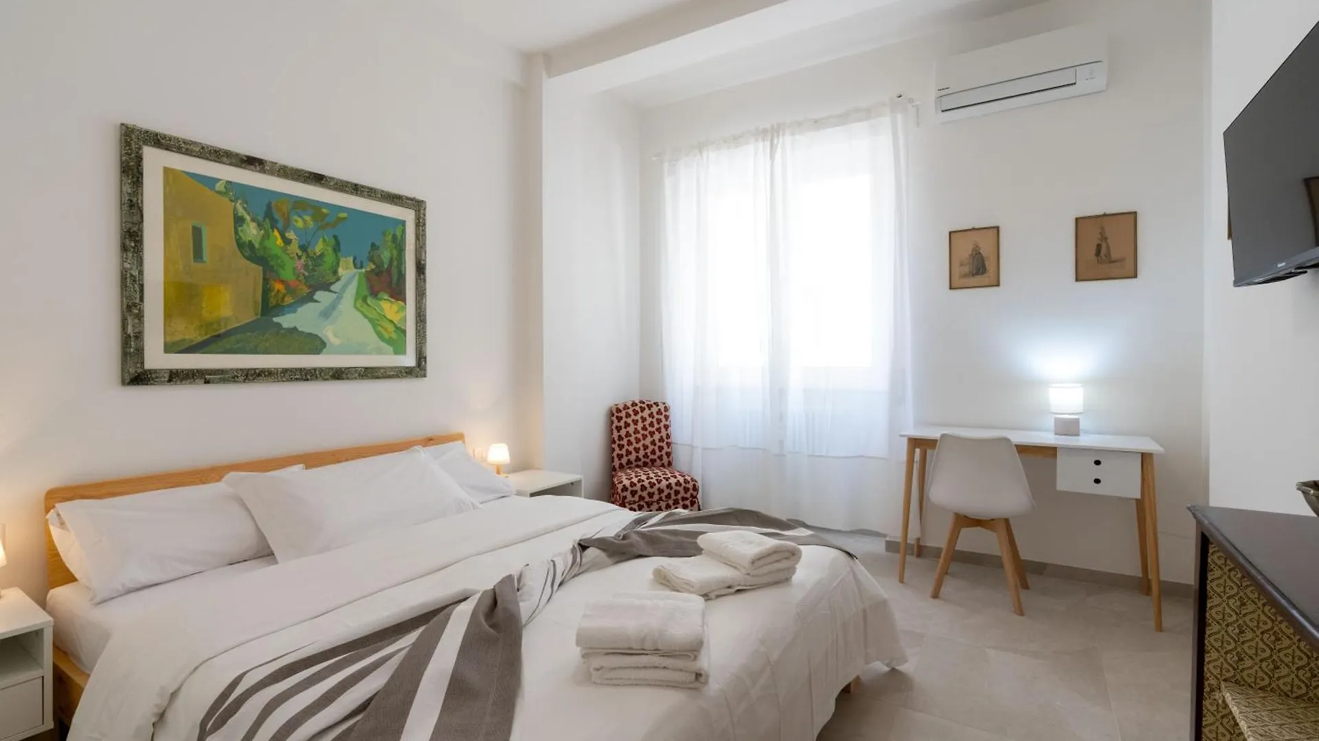 Central Luxury Apartment - Colosseo 10 Min Rome