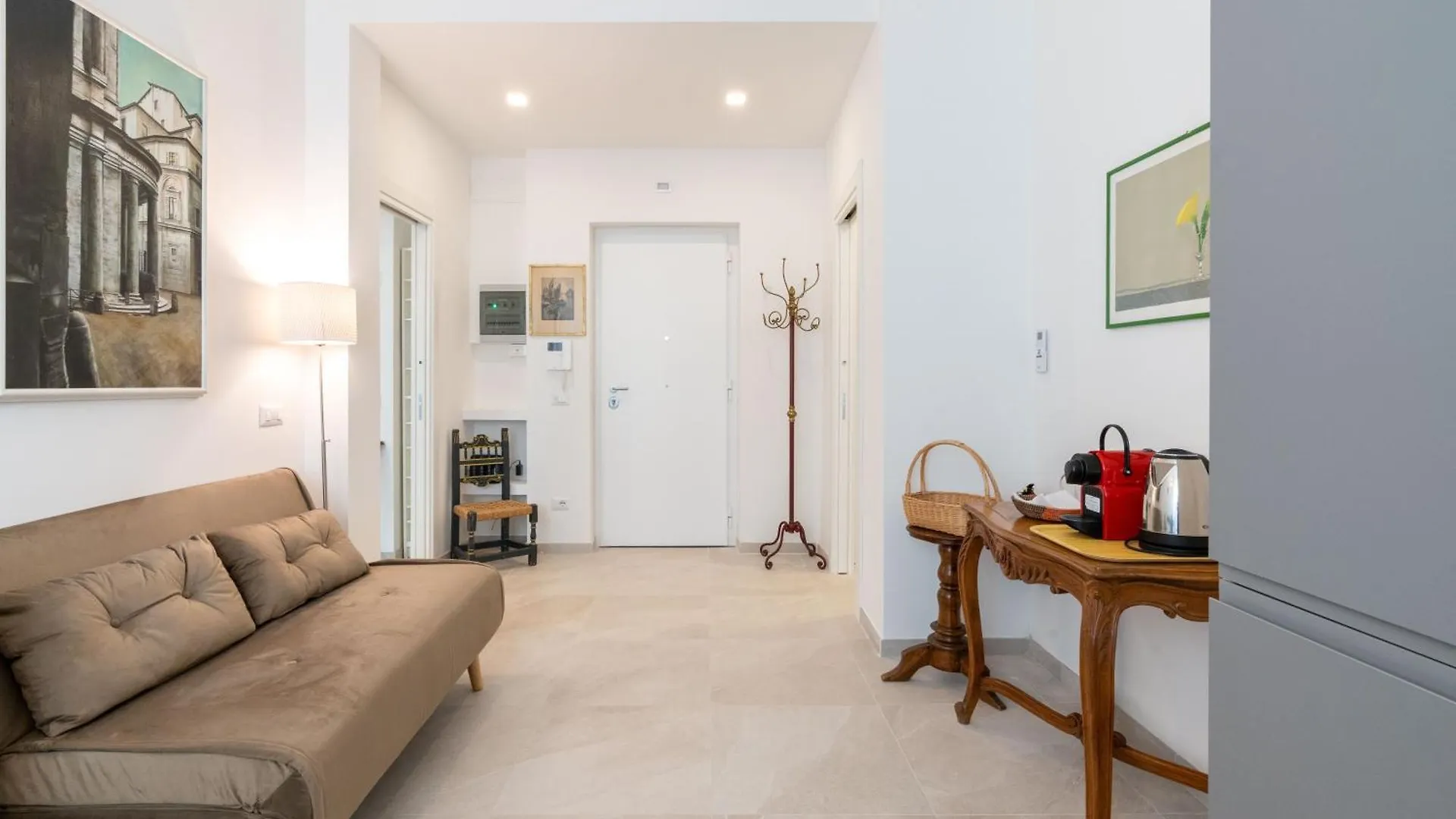 Central Luxury Apartment - Colosseo 10 Min Rome Italy
